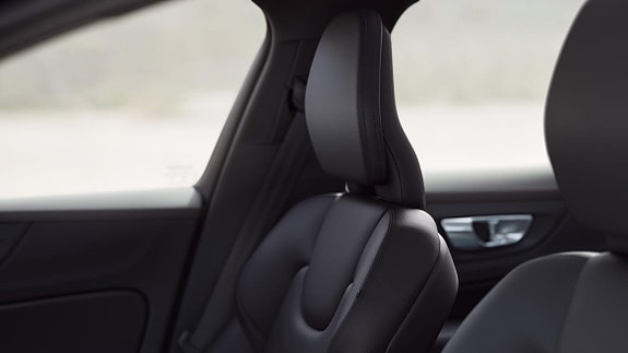 Volvo V60 12 of 13