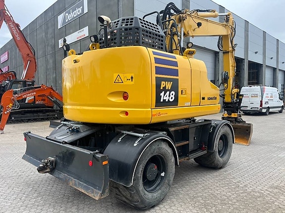 Komatsu PW 148-11 5 of 18