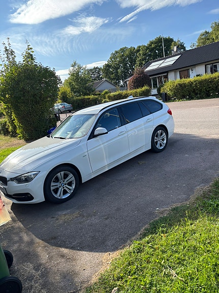 BMW 320d 2 of 9