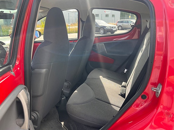 Peugeot 107 6 of 7