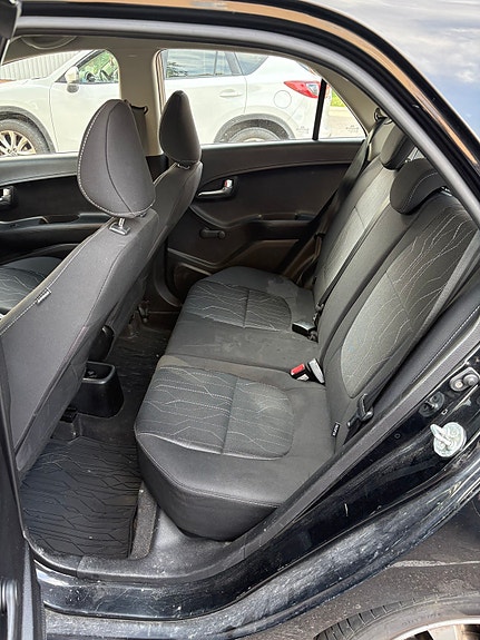 Kia Picanto 6 of 10