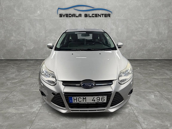 Ford Focus 2 of 12
