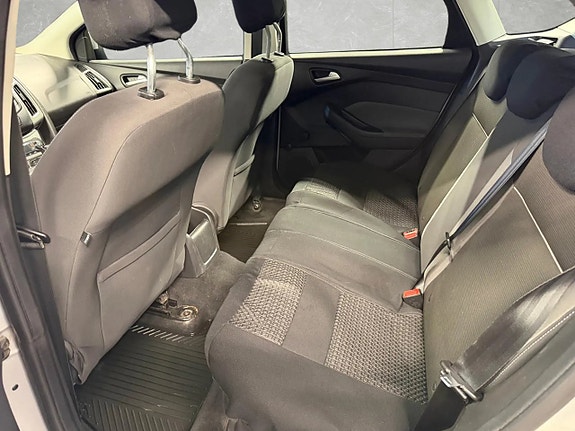 Ford Focus 11 of 12