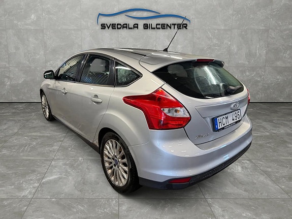 Ford Focus 4 of 12