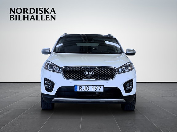Kia Sorento 2 of 22