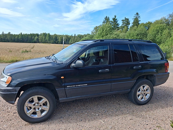 Jeep Cherokee 4 of 4