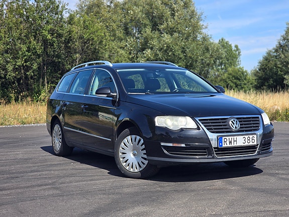 Volkswagen Passat 6 of 30