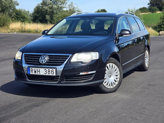 Volkswagen Passat 7 of 30