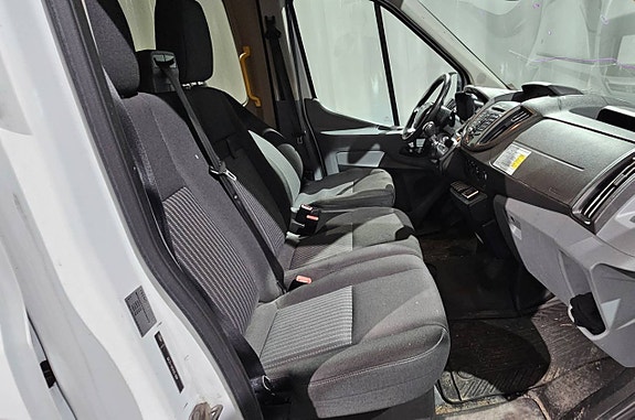 Ford Transit 6 of 13
