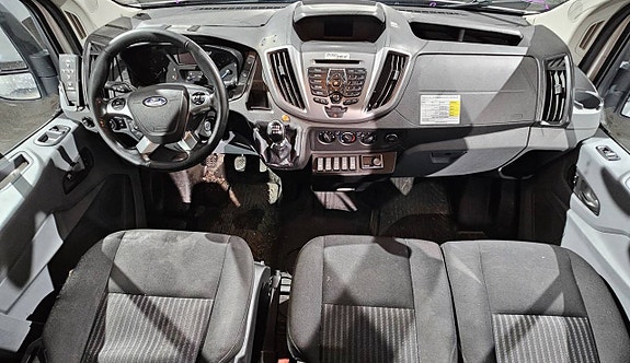 Ford Transit 3 of 13