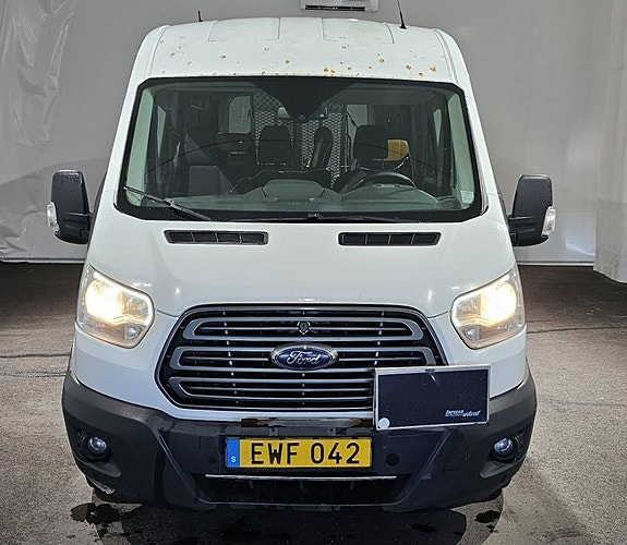 Ford Transit 9 of 13