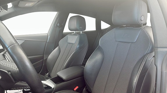 Audi A5 8 of 12