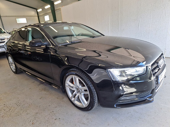 Audi A5 2 of 17
