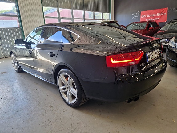 Audi A5 3 of 17