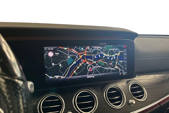 Mercedes-Benz E300 de 17 of 27