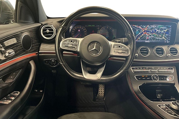 Mercedes-Benz E300 de 13 of 27
