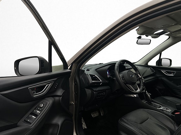 Subaru Forester 16 of 30