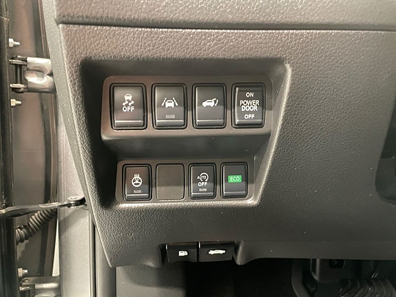 Nissan X-Trail 19 of 26