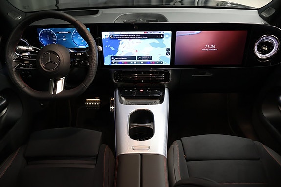 Mercedes-Benz GLB350 17 of 28