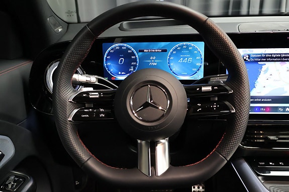 Mercedes-Benz GLB350 19 of 28