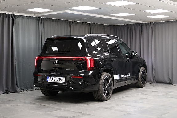 Mercedes-Benz GLB350 2 of 28