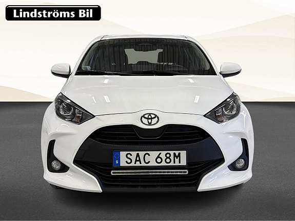 Toyota Yaris 10 of 21