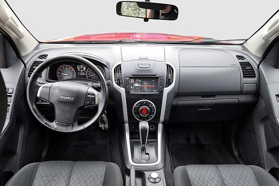 Isuzu D-max 2 of 11