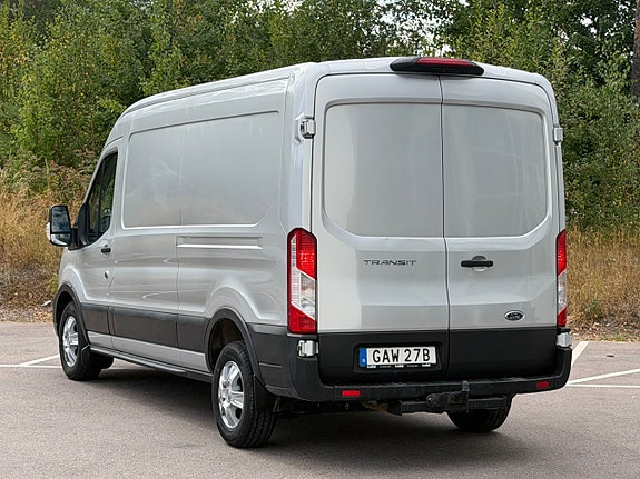 Ford Transit 8 of 21