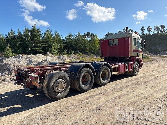 Lastbil SCANIA P124GB8X4*4NA420 -Laxåfäste 5 of 6