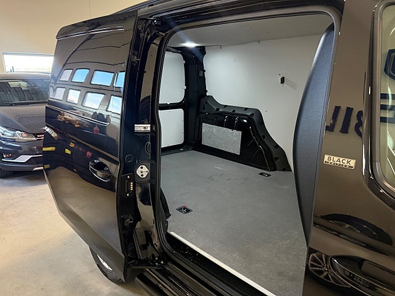 Volkswagen Caddy Maxi 6 of 17