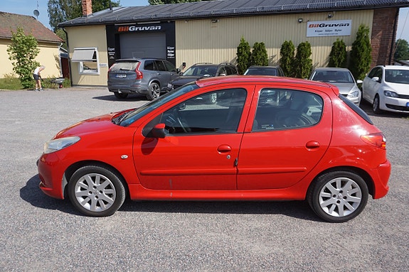 Peugeot 206+ 4 of 6