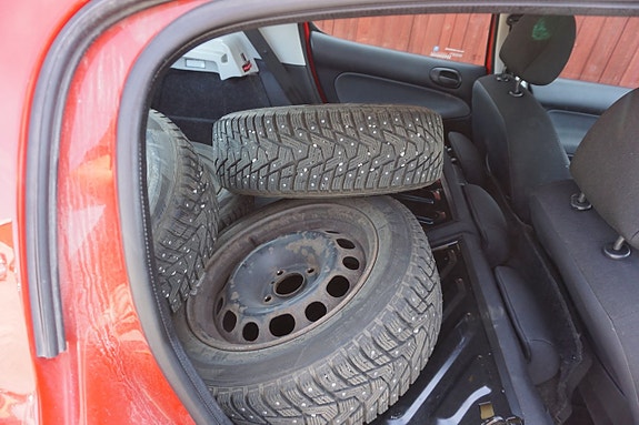 Peugeot 206+ 6 of 6
