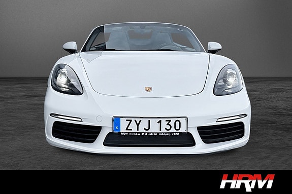Porsche 718 Boxster 9 of 22