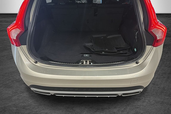 Volvo V60 Cross Country 16 of 16