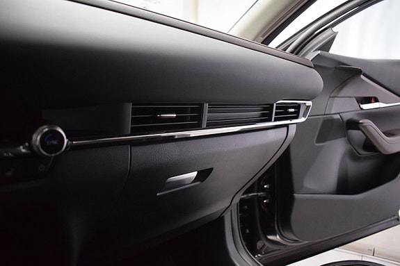 Mazda CX-30 23 of 24