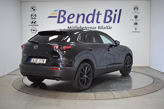 Mazda CX-30 4 of 24