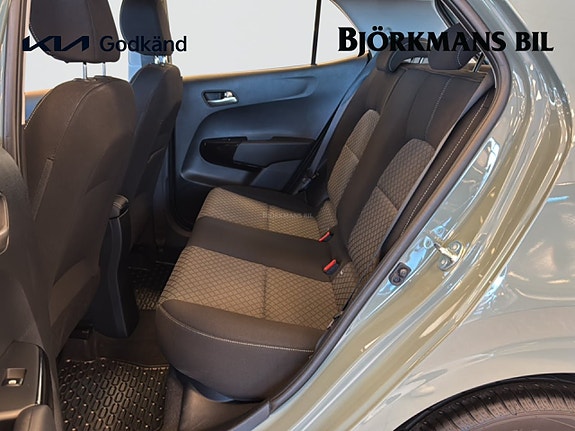 Kia Picanto 9 of 14