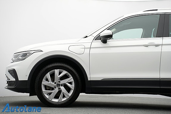 Volkswagen Tiguan 12 of 30