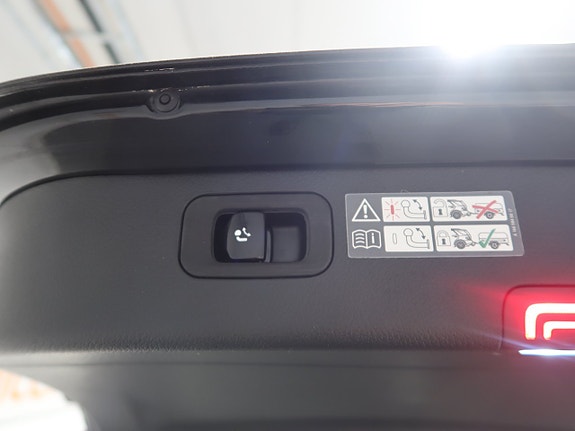 Mercedes-Benz C300 30 of 30