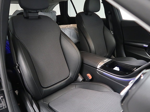 Mercedes-Benz C300 19 of 30