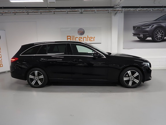 Mercedes-Benz C300 5 of 30