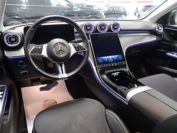 Mercedes-Benz C300 16 of 30