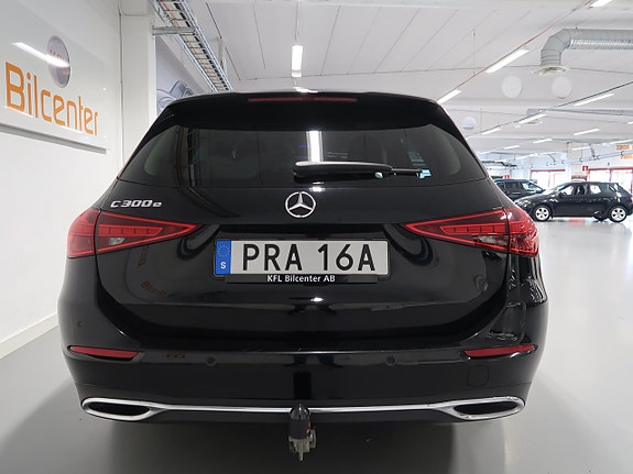 Mercedes-Benz C300 7 of 30