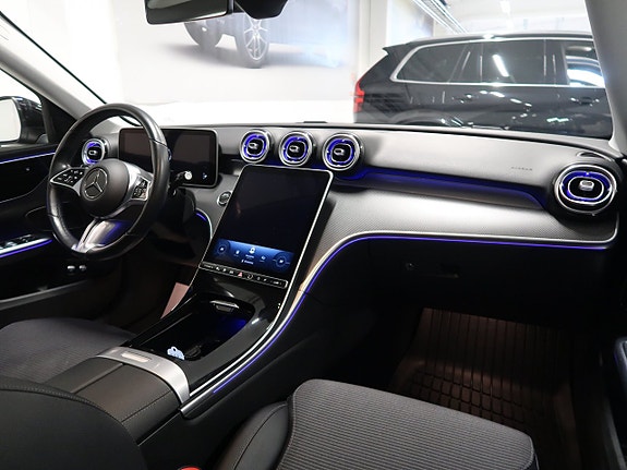 Mercedes-Benz C300 18 of 30
