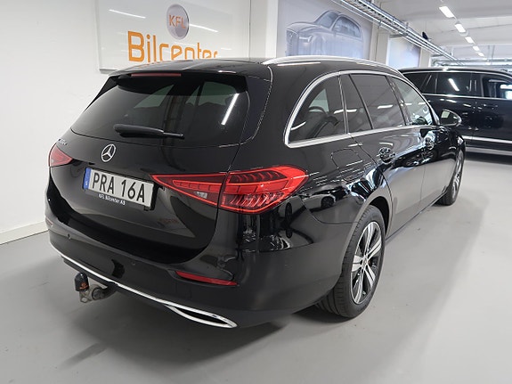 Mercedes-Benz C300 6 of 30