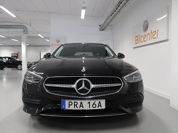 Mercedes-Benz C300 10 of 30