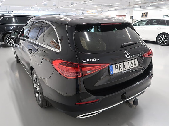 Mercedes-Benz C300 8 of 30