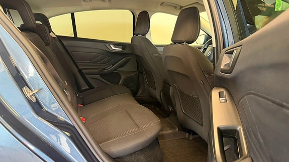 Ford Focus 14 of 17