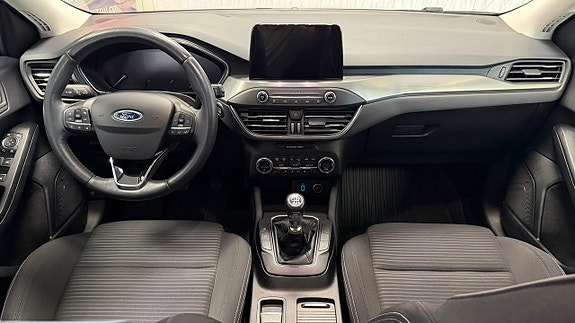 Ford Focus 9 of 17