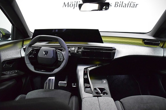Peugeot 5008 3 of 21
